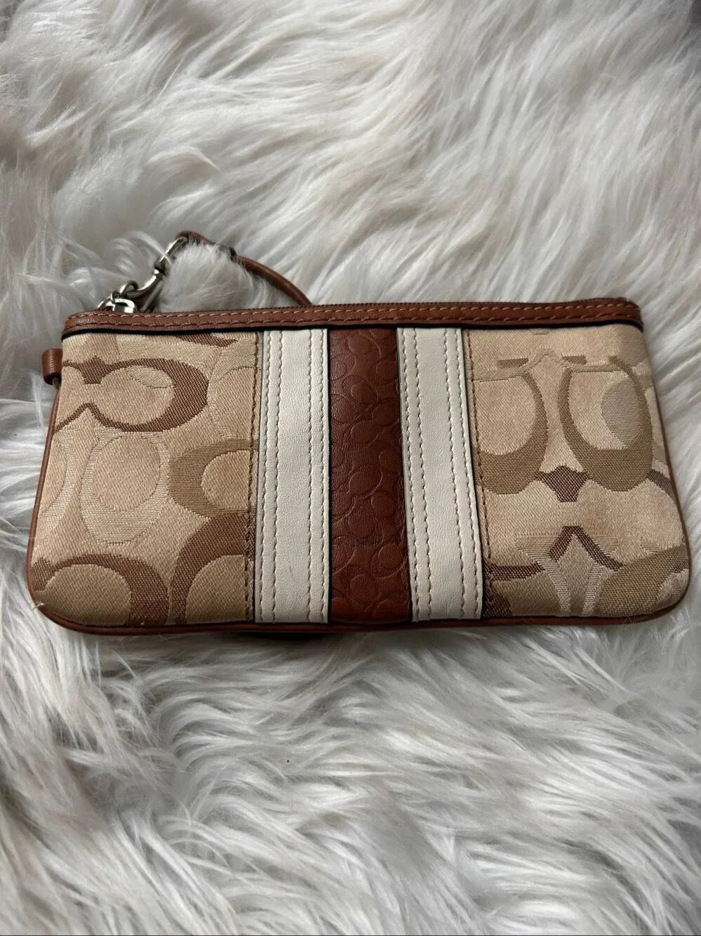 Coach Y2K brown wristlet small signature sees with the leather strip